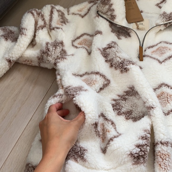 🆕thread&supply tribal pink white 1/4zip sherpa - Picture 12 of 17